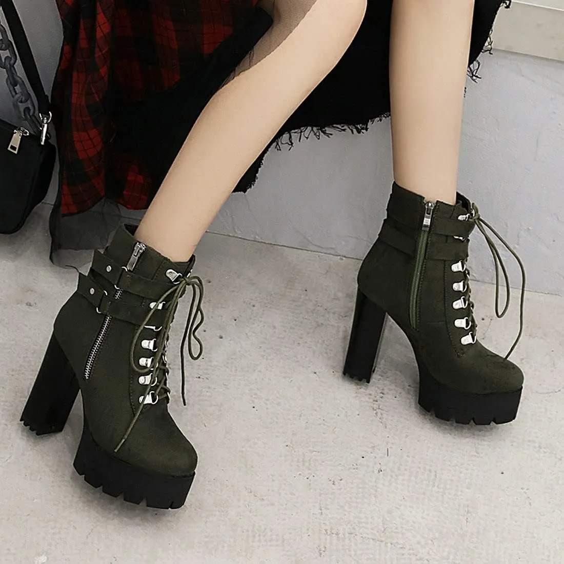Agodor Women's Goth Platform Combat Booties Lace up Round Toe Chunky High Heel Gothic Ankle Boots