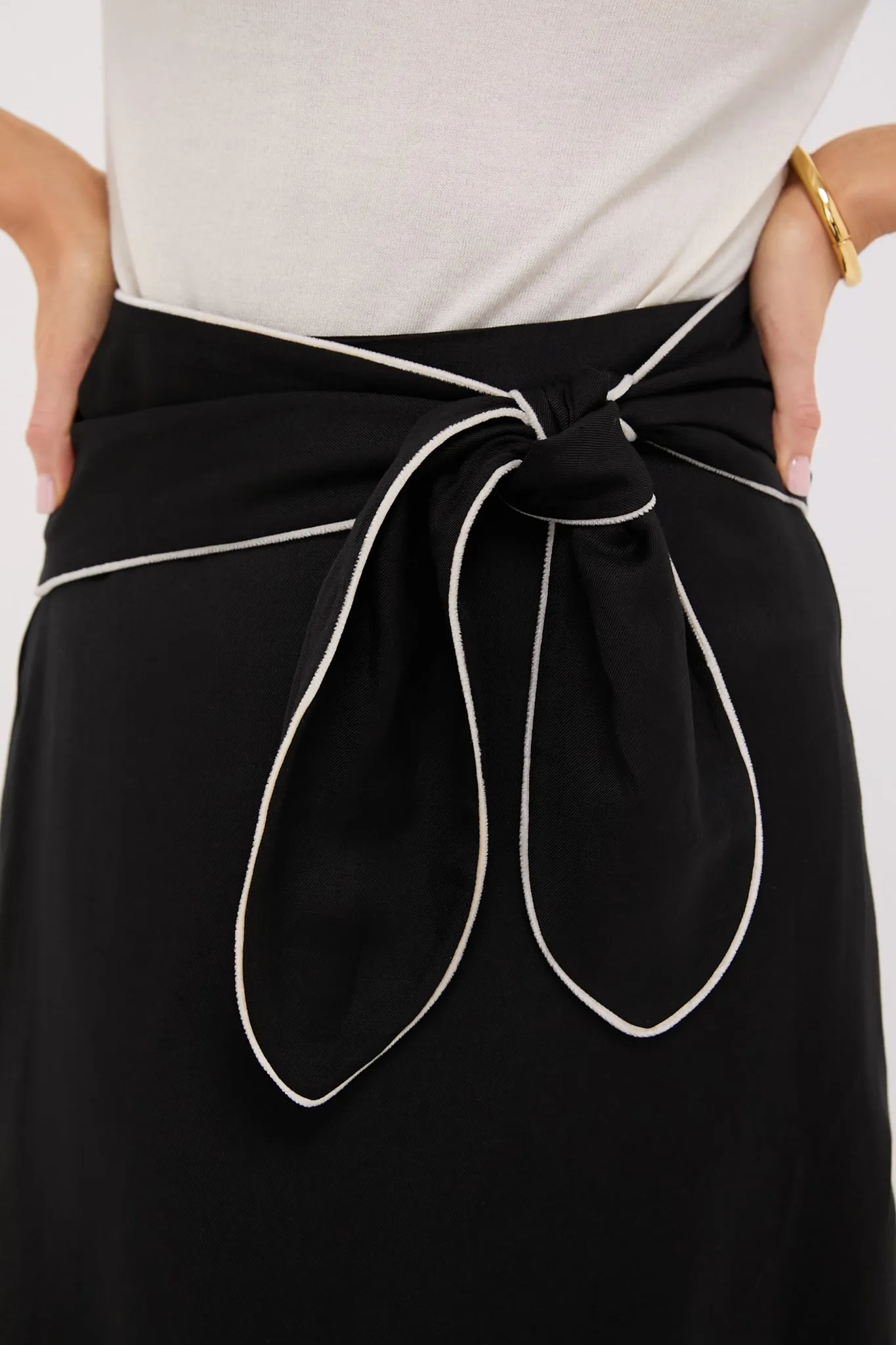 Black Linen Carine Tie Skirt