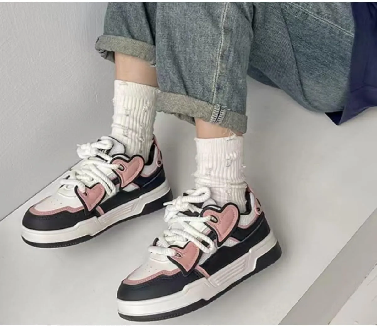 Cute Heart Platform Shoes, Stylish Chunky Sneakers for Women, Thick Soled Shoes, Aesthetic Shoes for Outdoor Walking