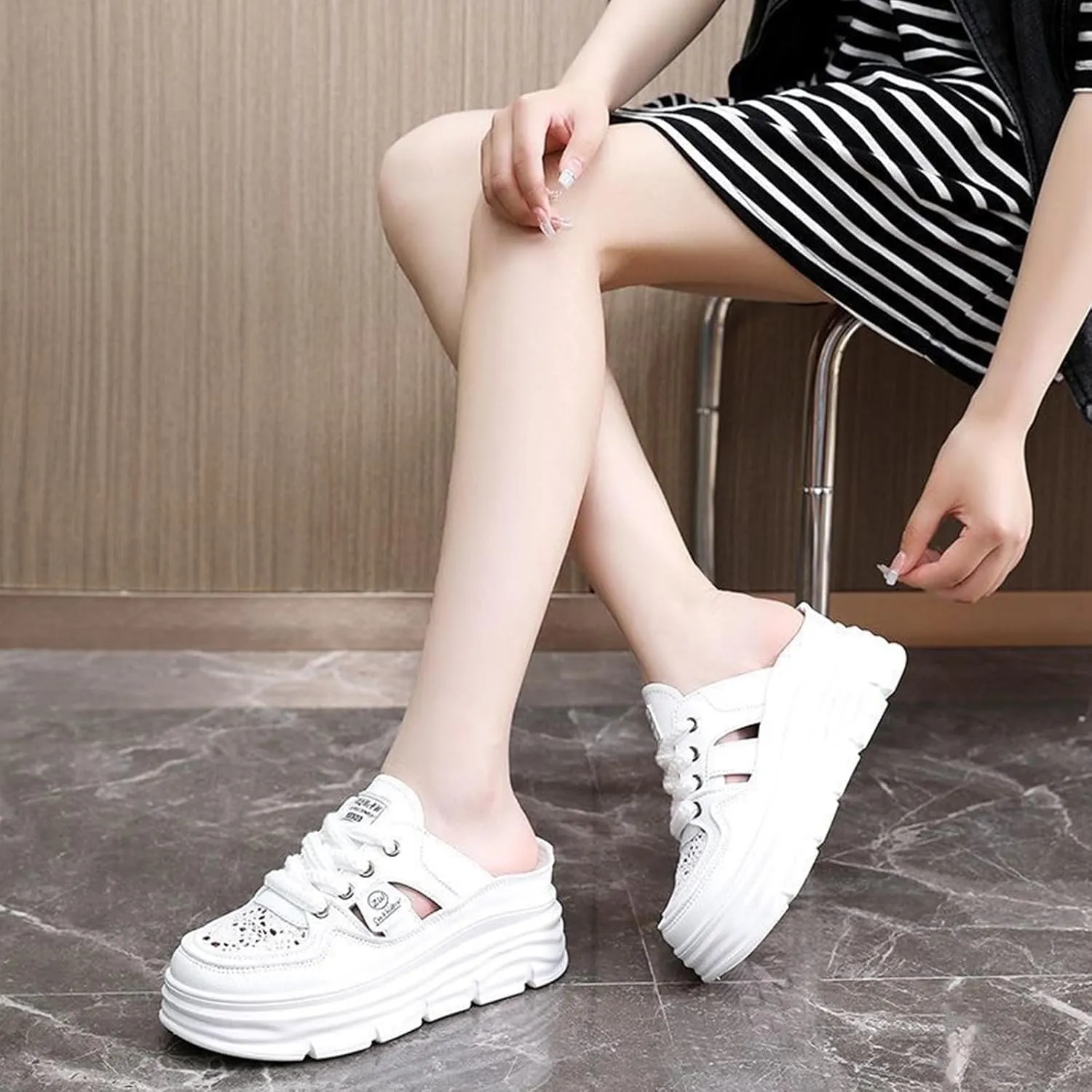 Fashion Comfortable Women's Platform Sneakers with Breathable Cutout Design and Lace Up Closure - Perfect for Summer