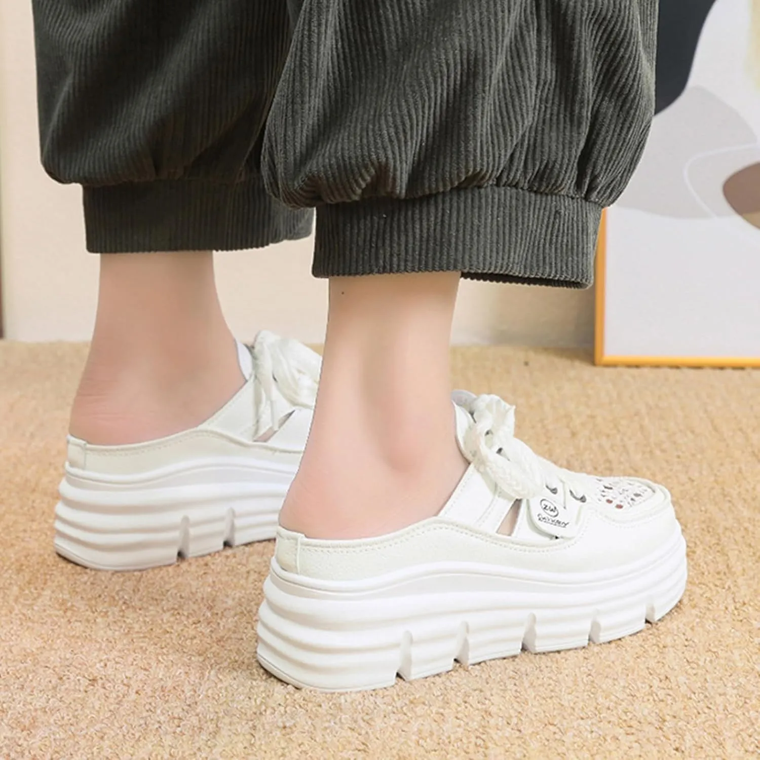 Fashion Comfortable Women's Platform Sneakers with Breathable Cutout Design and Lace Up Closure - Perfect for Summer