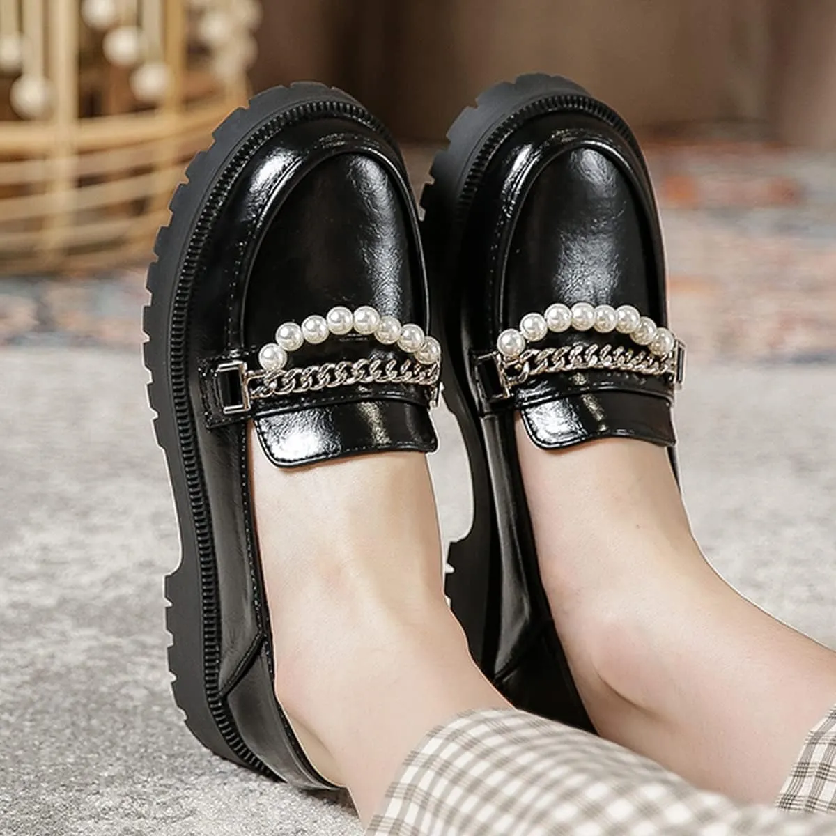 JOEupin Women's Chunky Heel Loafers Platform Patent Leather Chunky Loafers Leather Shoes with Metal