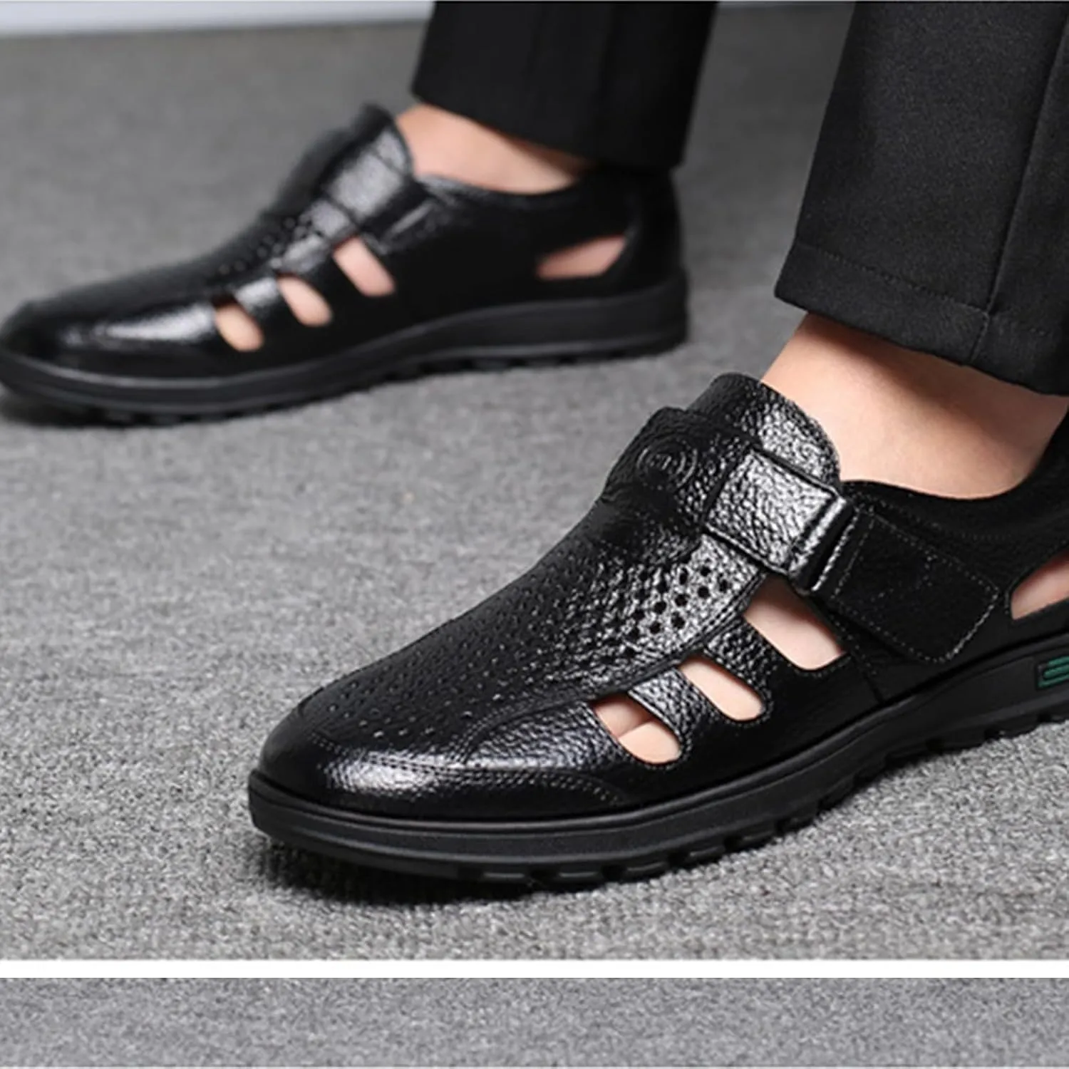 Large size fashion men's solid color retro head layer cowhide leather upper open toe sandals, comfortable non-slip hook-and-loop breathable beach shoes