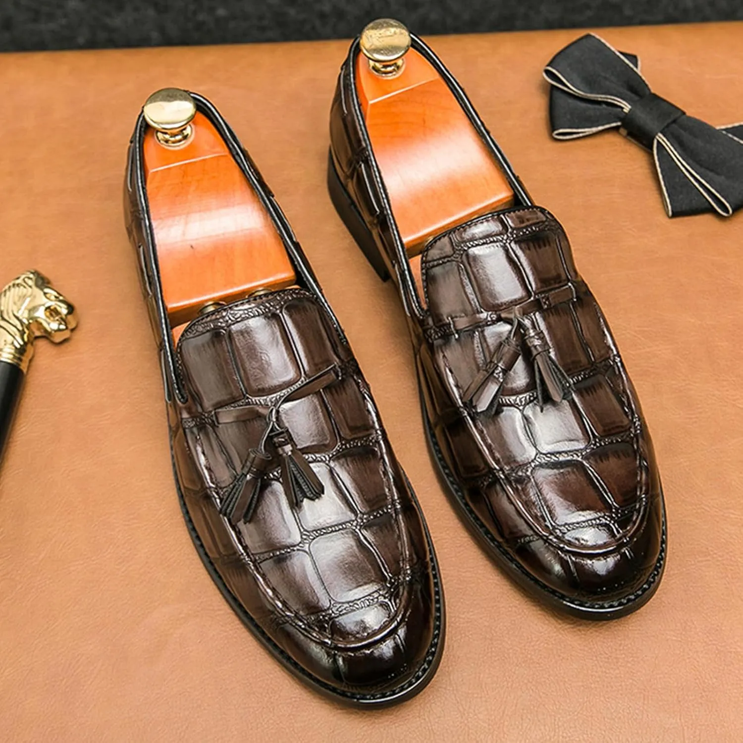 Men's Leather Chunky Heels Flat Brogues Loafers with Tassel Comfort Non-Slip Pointed Toe Thick Sole Slip-On Business Shoes for Work Casual Sports