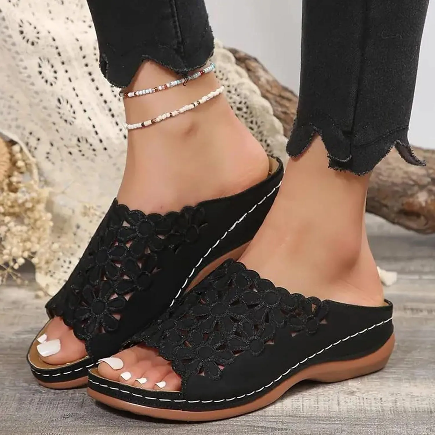 Orthopedic Slide Sandals for Women Summer Cutout Flower Strap Wedges Women's Comfy Non-Slip Slides Ladies Comfortable Casual Shoes Plantar Fasciitis Recovery Mules for Outdoor Indoor Daily Wear