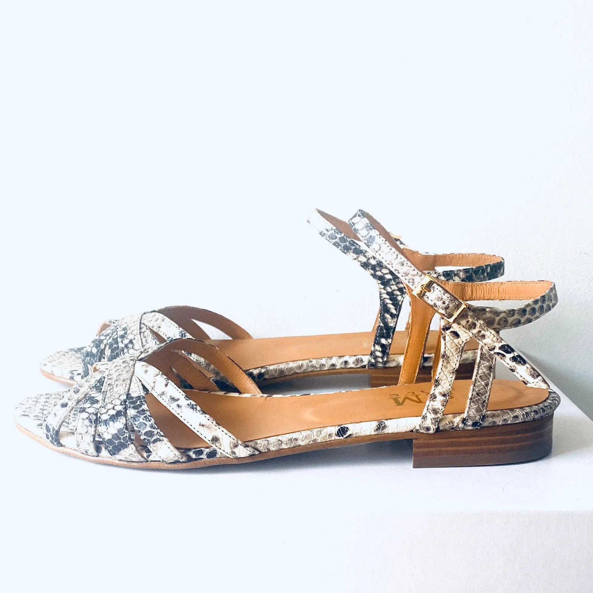 PRINCESS FLATS
