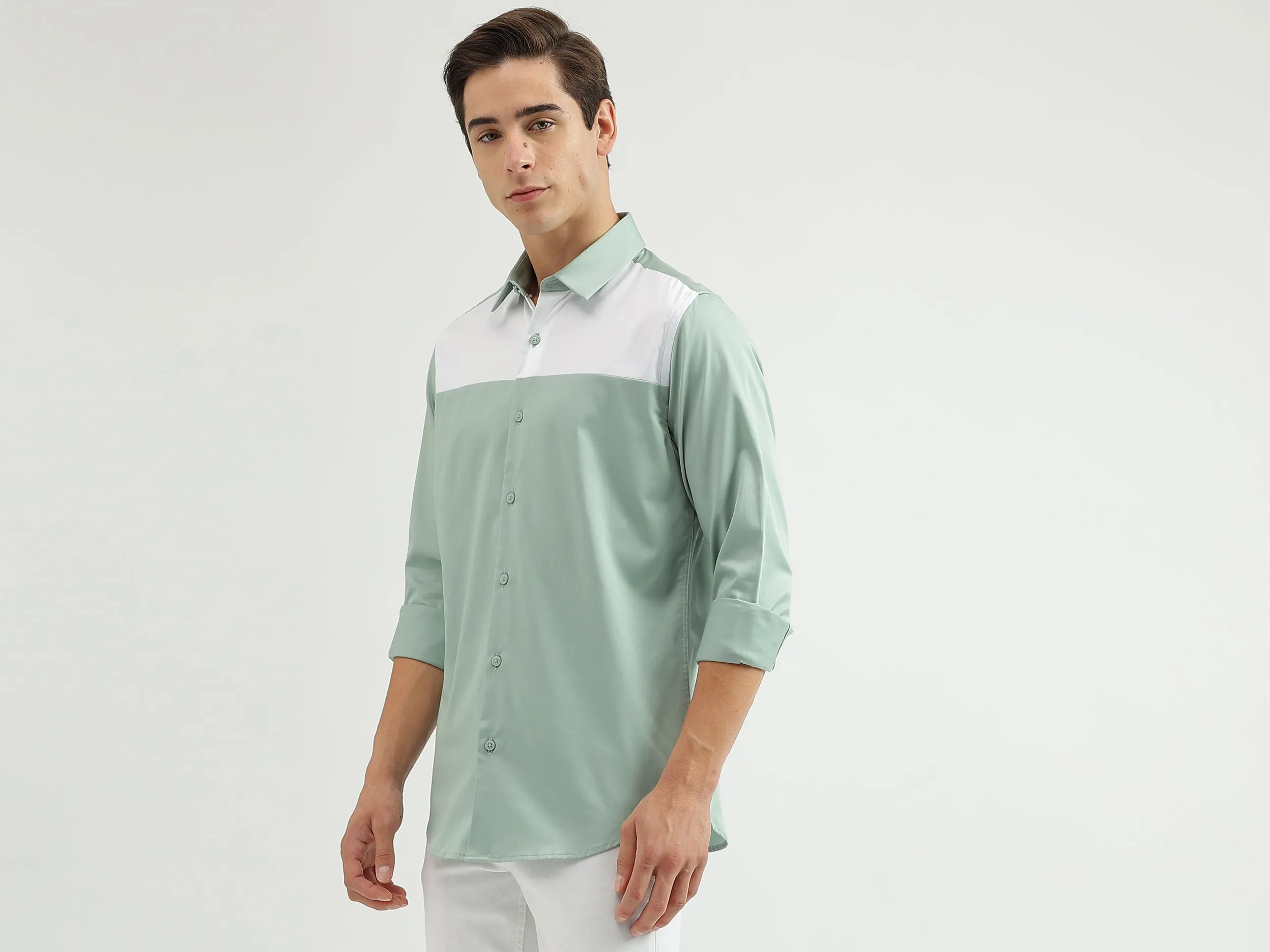Slim-Fit Spread Collar Colourblocked Shirt