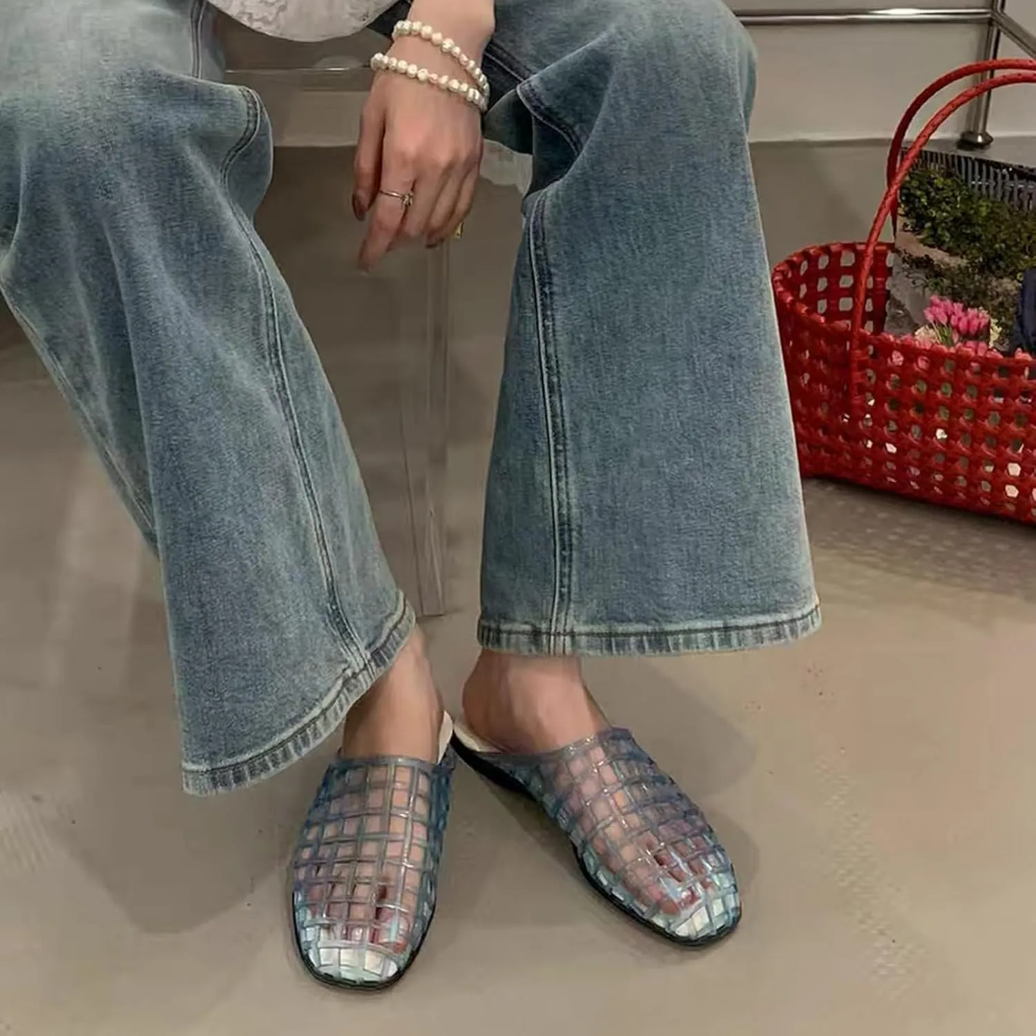 UBWDU Womens Clear Jelly Shoes Slip on Closed Toe Jelly Mesh Flats Sandals Slides Comfortable Summer Beach Slippers