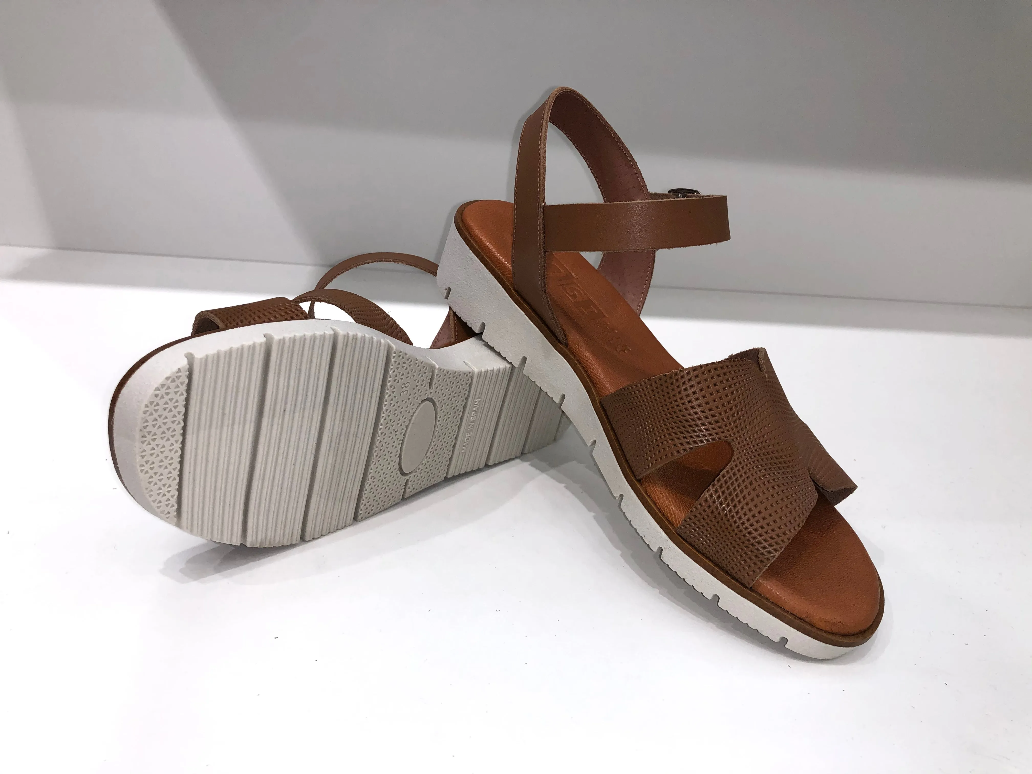 WANDERLUST OAK