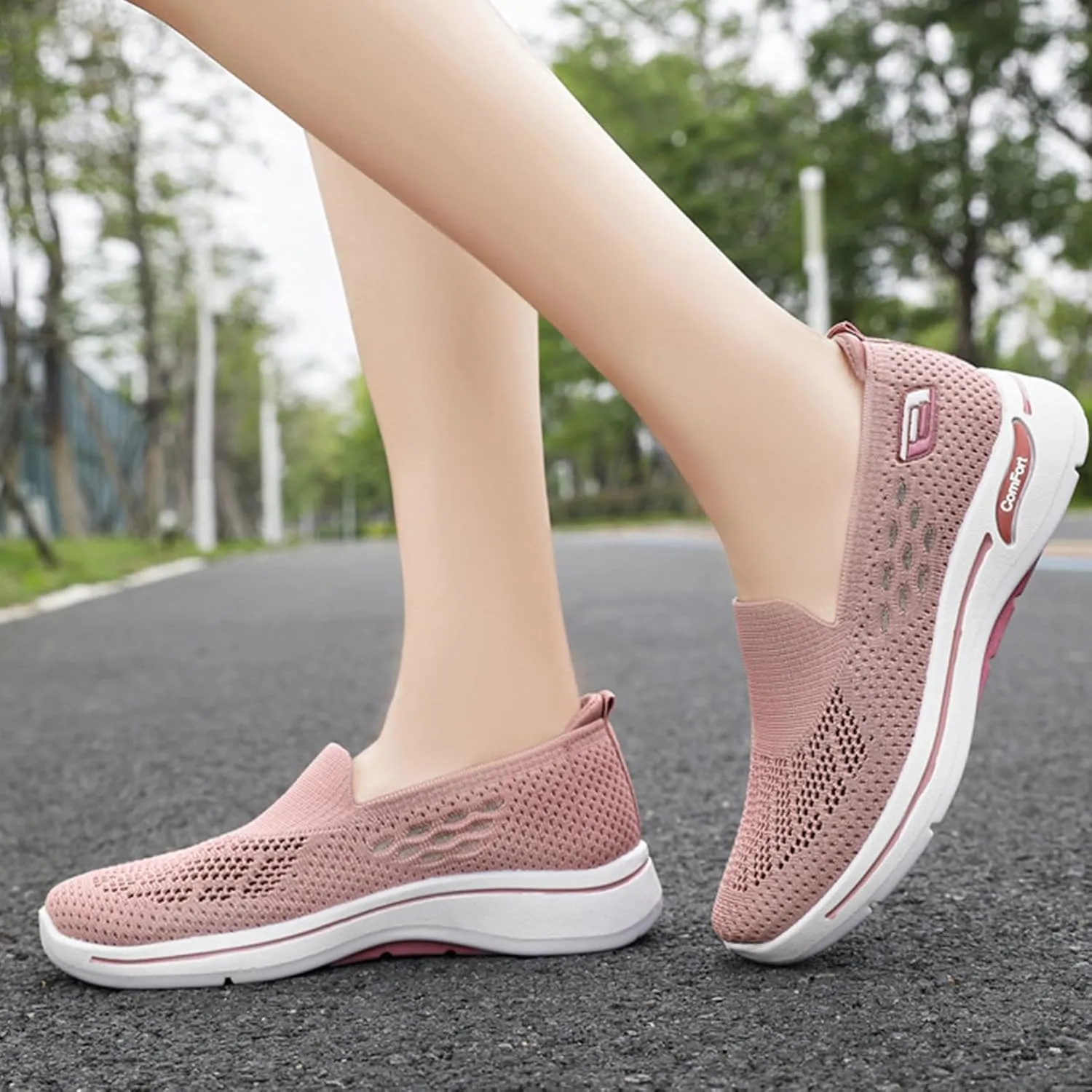 Women's Mesh Shoes Lightweight Comfortable Loafers for Women Casual Breathable Outdoor Walking Shoes Slip On Sneakers