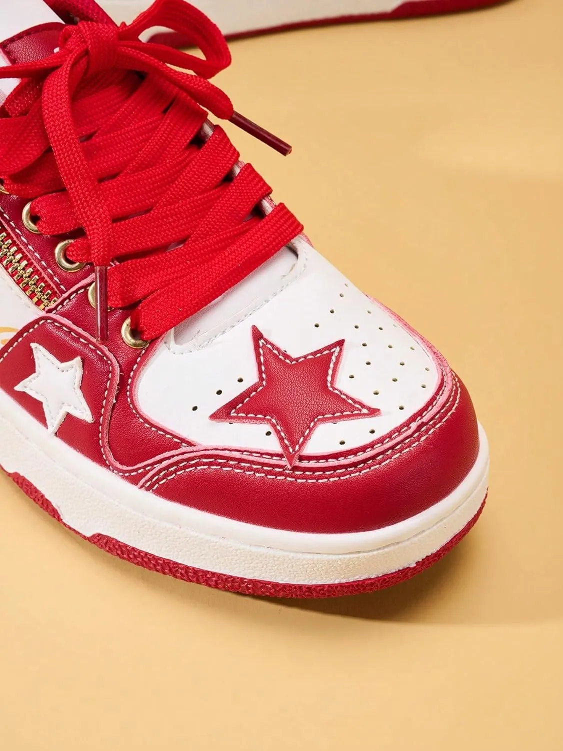 Women's Sneakers PU Leather Y2K Star Print Skate Trendy Casual Platform Shoes Fashionable Lace-Up Streetwear Chunky Sole Non-Slip Athletic Sneakers