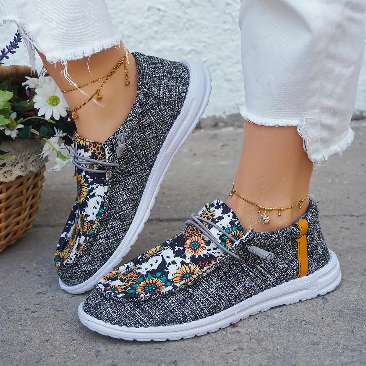Women's Sunflower Print Canvas Casual Loafers Comfortable Light Weight Slip On Ultralight Sole Wide Boat Shoes Casual Lightweight Black Lace-Up Walking Flat Deck Shoes for Work and Traveling